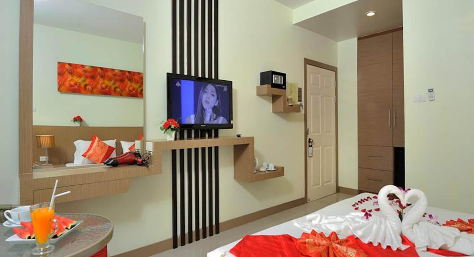 Pimrada Hotel Patong Exterior photo