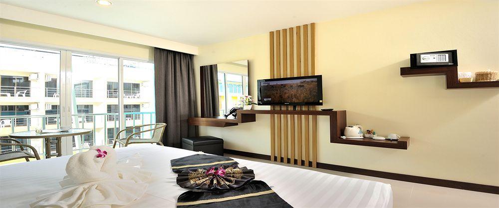 Pimrada Hotel Patong Exterior photo