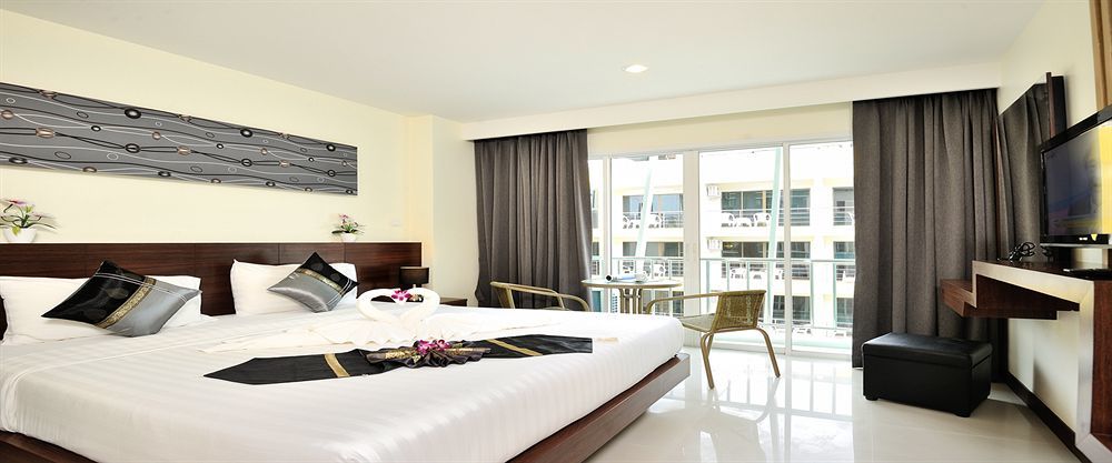 Pimrada Hotel Patong Exterior photo