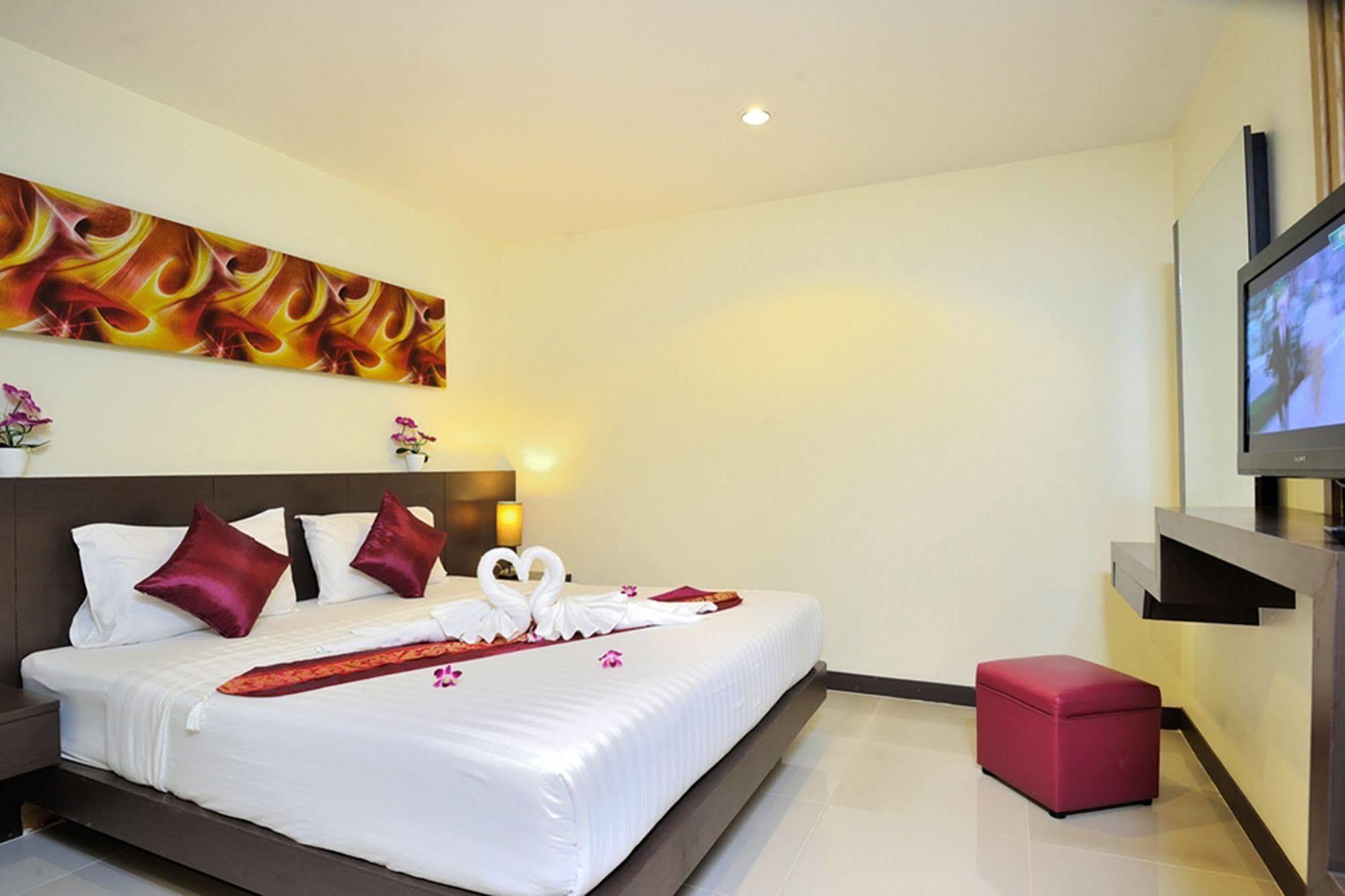 Pimrada Hotel Patong Exterior photo