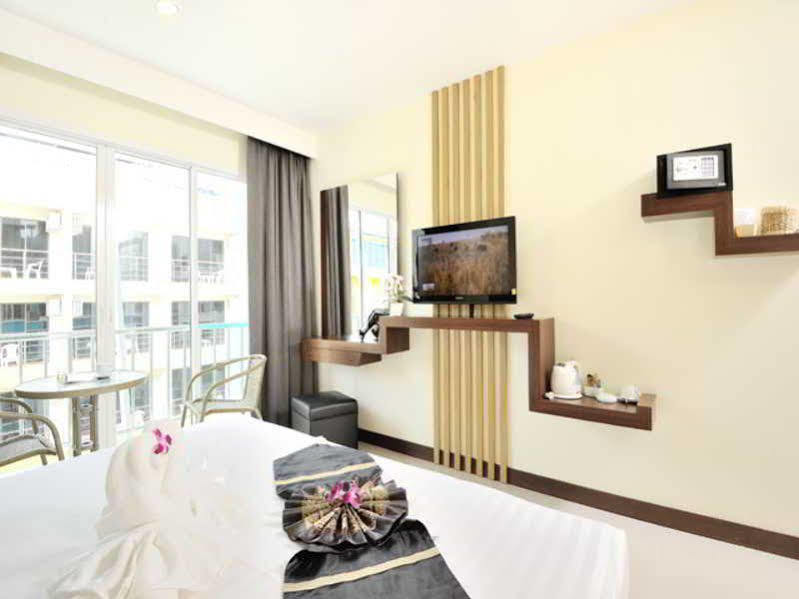 Pimrada Hotel Patong Exterior photo