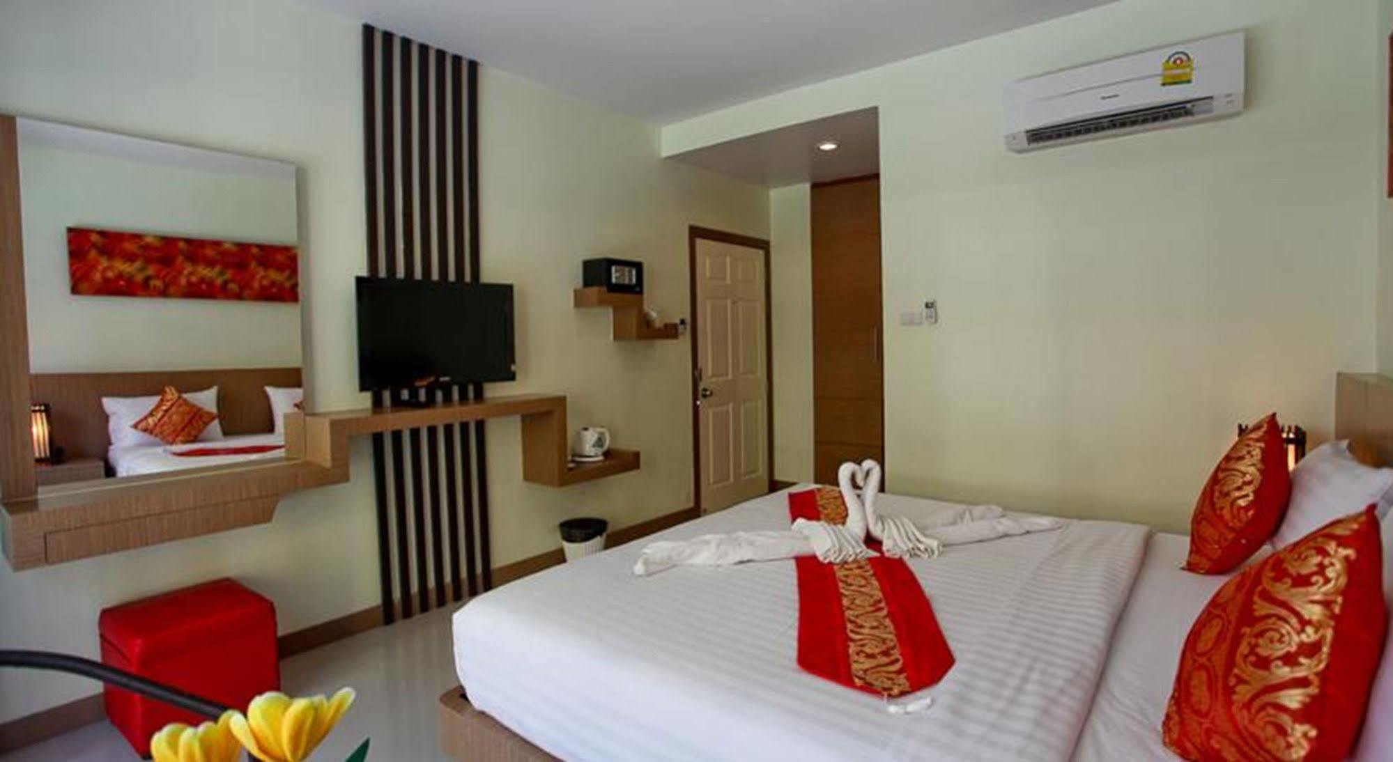 Pimrada Hotel Patong Exterior photo