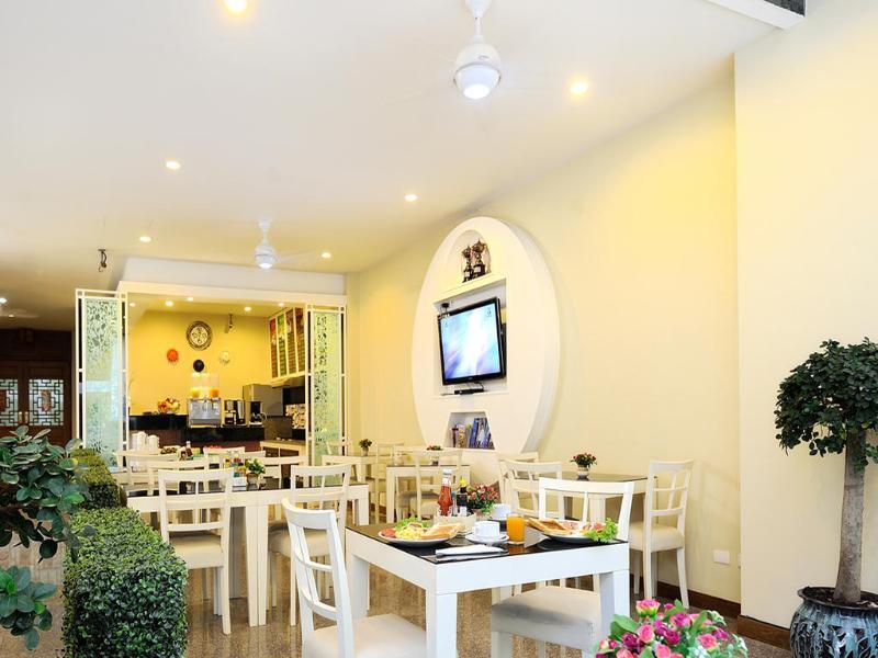 Pimrada Hotel Patong Exterior photo